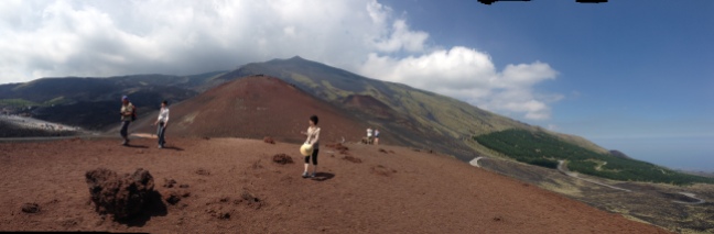 Cima dell'Etna da quota 2000 circa, crateri a mezza costa